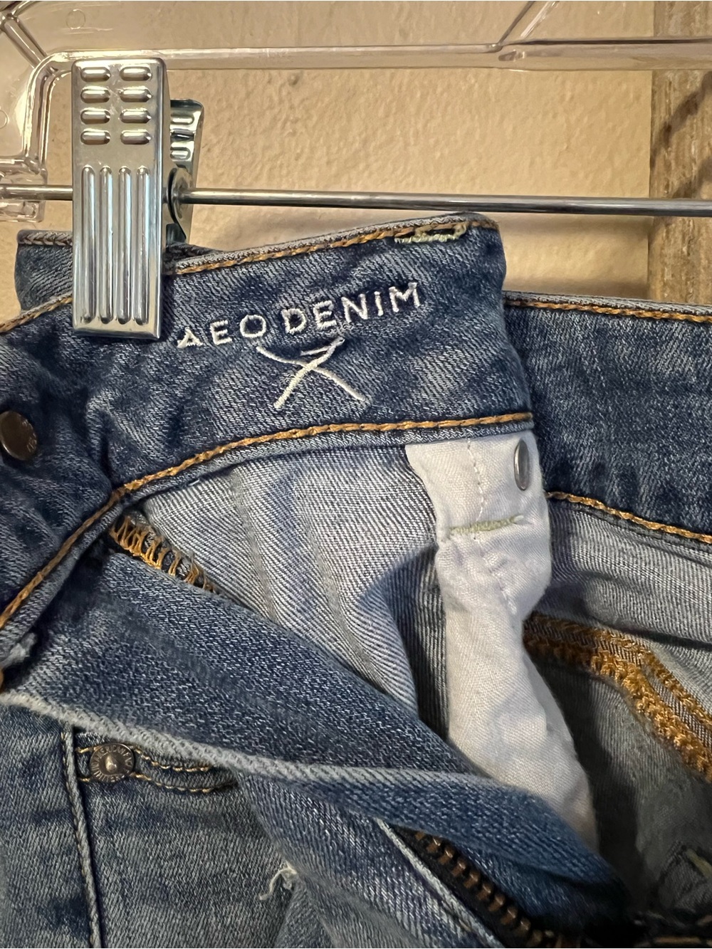 American Eagle Outfitters Blue Distressed Frayed Hem Jean Shorts - Picture 4 of 7